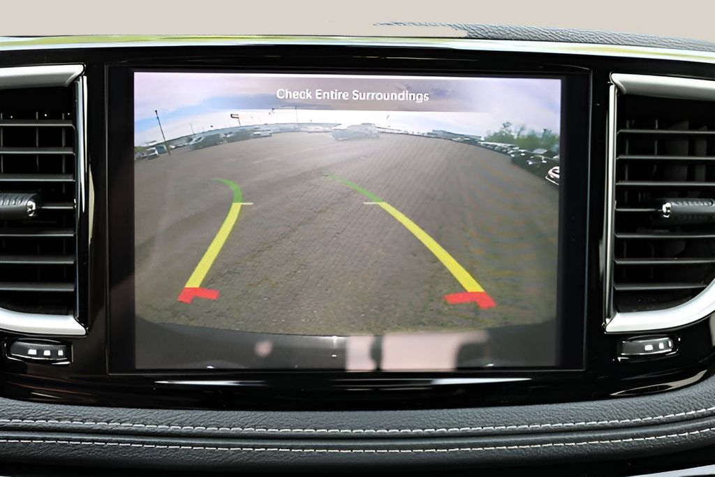 Used 2024 Chrysler Pacifica - photo 25