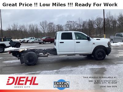 Used 2025 Ram 3500 - photo 1