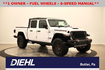 Used 2022 Jeep Gladiator - photo 1