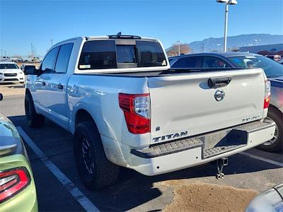 Used 2022 Nissan Titan SV Crew Cab for sale #58304A - photo 2