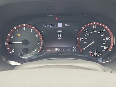 Used 2025 Nissan Frontier - photo 1