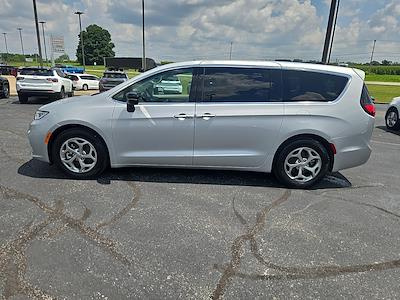 2024 Chrysler Pacifica FWD Minivan for sale #41773 - photo 2