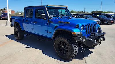 Used 2022 Jeep Gladiator - photo 1