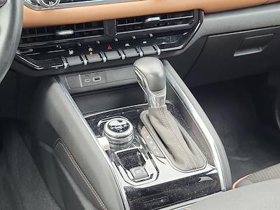 Used 2025 GMC Canyon - photo 1