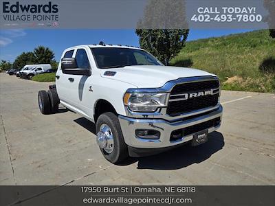 2024 Ram 3500 Crew Cab DRW 4x4, Cab Chassis for sale #V266029 - photo 1