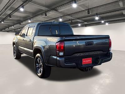 Used 2016 Toyota Tacoma - photo 1