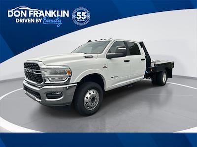 New 2024 Ram 3500 SLT Crew Cab 4x4 Flatbed Truck for sale #RG232309 - photo 1