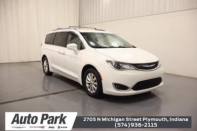 Used 2018 Chrysler Pacifica Touring L Minivan for sale #JR142487 - photo 1