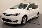 Used 2018 Chrysler Pacifica Touring L Minivan for sale #JR142487 - photo 7