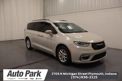 Used 2021 Chrysler Pacifica Touring L Minivan for sale #MR528112 - photo 1