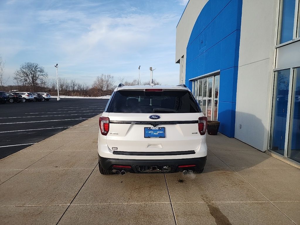 Used 2018 Ford Explorer - photo 5