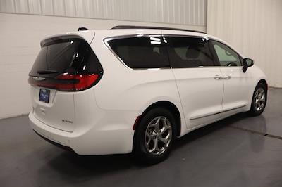 Used 2023 Chrysler Pacifica Limited Minivan for sale #PR610852 - photo 2