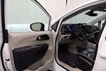 Used 2023 Chrysler Pacifica Limited Minivan for sale #PR610852 - photo 9