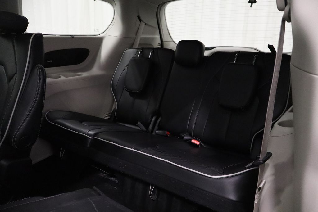 Used 2023 Chrysler Pacifica - photo 15