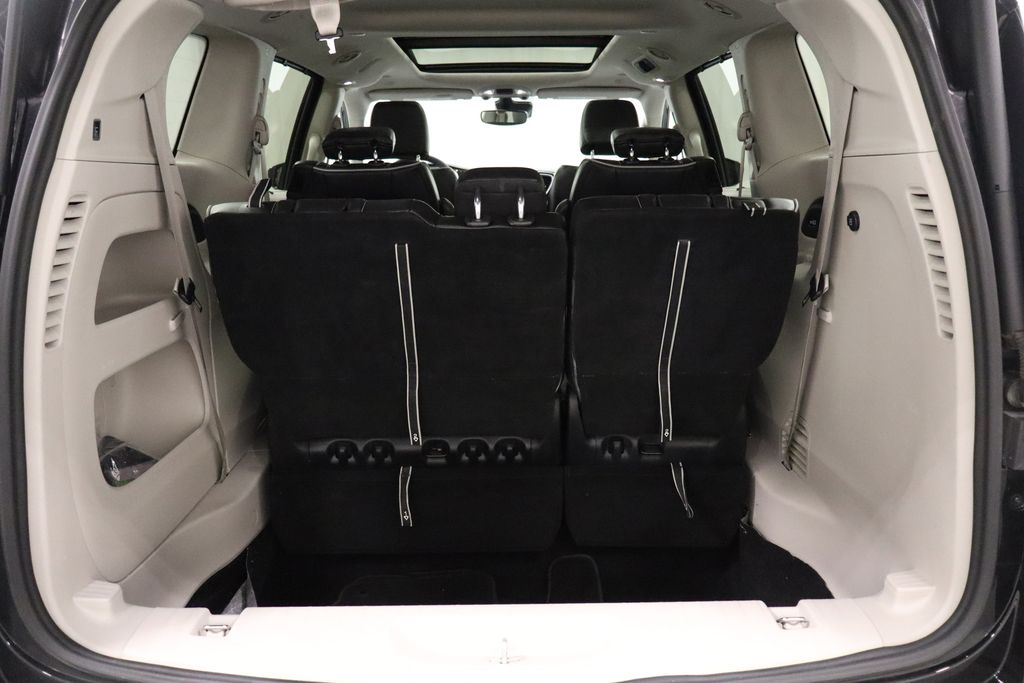 Used 2023 Chrysler Pacifica - photo 21