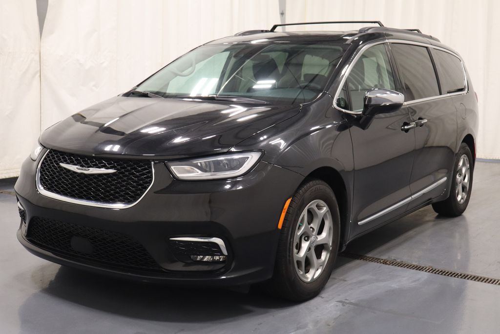 Used 2023 Chrysler Pacifica - photo 10