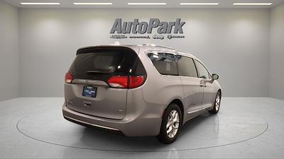 2020 Chrysler Pacifica FWD Minivan for sale #RB003108A - photo 2