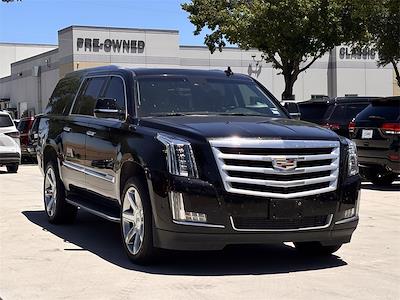 Used 2017 Cadillac Escalade ESV Luxury SUV for sale #HR159250A - photo 1