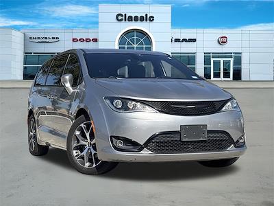 Used 2018 Chrysler Pacifica Touring Plus Minivan for sale #JR261579 - photo 1