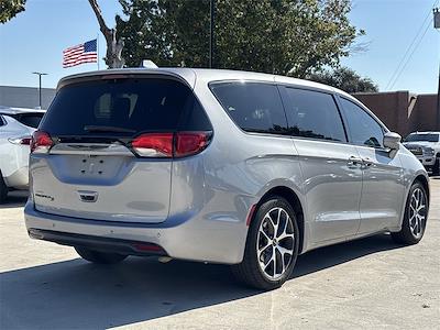 Used 2018 Chrysler Pacifica Touring Plus Minivan for sale #JR261579 - photo 2