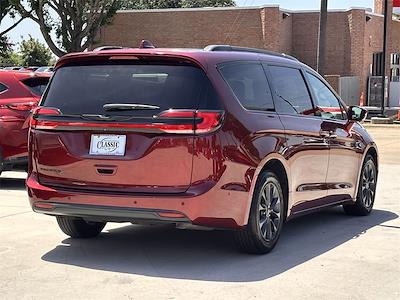 2021 Chrysler Pacifica FWD Minivan for sale #MR535193A - photo 2