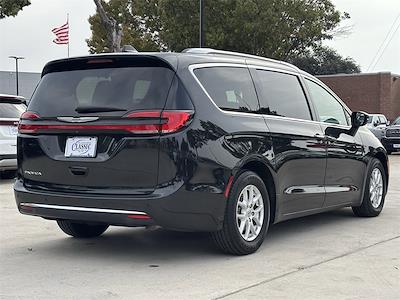 Used 2021 Chrysler Pacifica Touring L Minivan for sale #MR555375 - photo 2