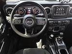 2022 Jeep Gladiator Crew Cab 4x4 Pickup for sale #NL115052A - photo 10