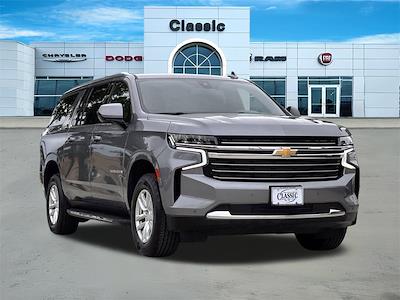 2022 Chevrolet Suburban 4x2 SUV for sale #NR247620A - photo 2