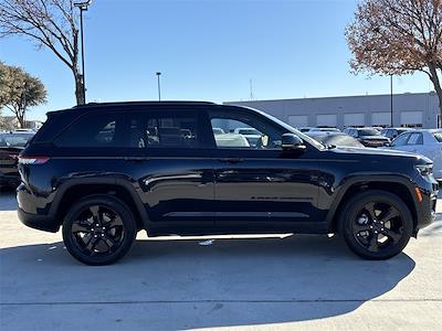 Used 2023 Jeep Grand Cherokee Limited for sale #P8909035 - photo 2