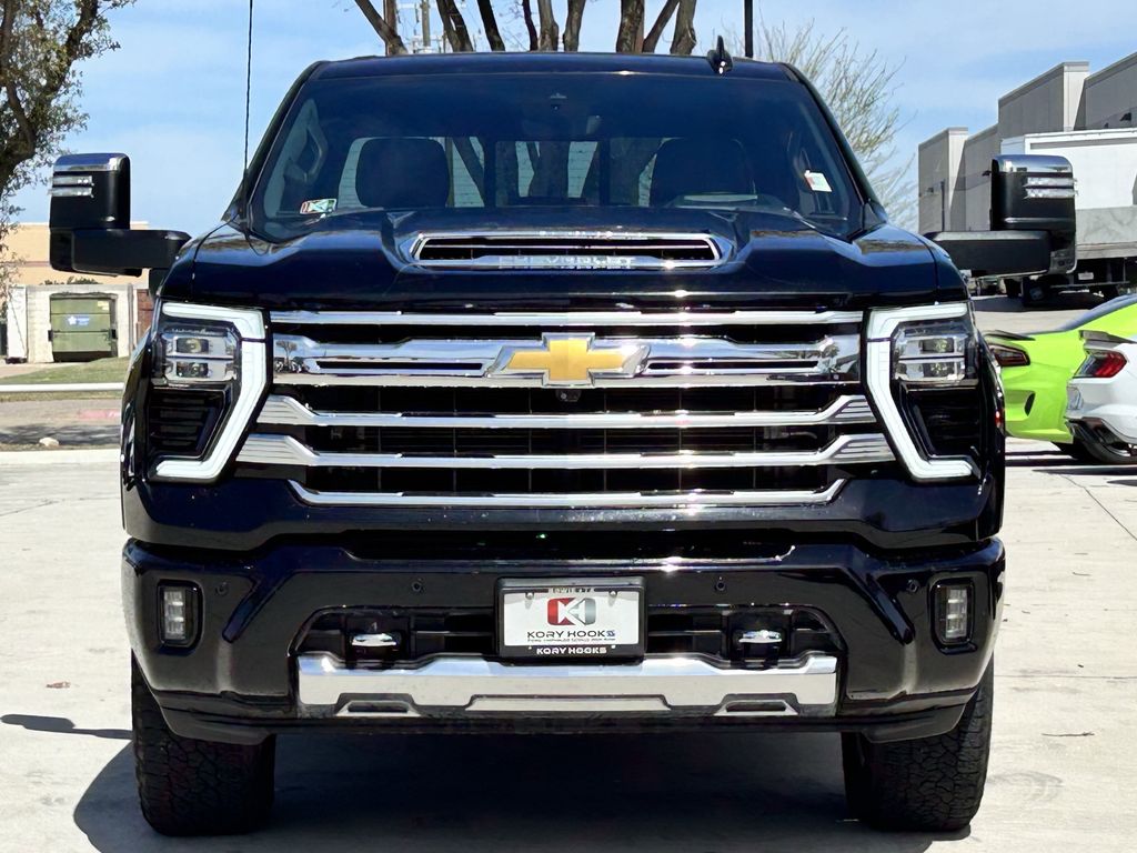 Used 2024 Chevrolet Silverado 2500 - photo 10