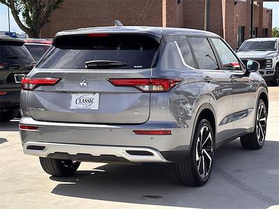 2023 Mitsubishi Outlander 4x4 SUV for sale #PZ053640 - photo 2