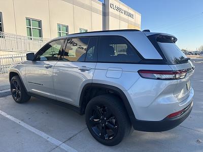 Used 2024 Jeep Grand Cherokee Limited for sale #RC170664A - photo 2