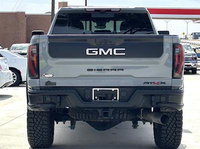 Used 2024 GMC Sierra 2500 - photo 1
