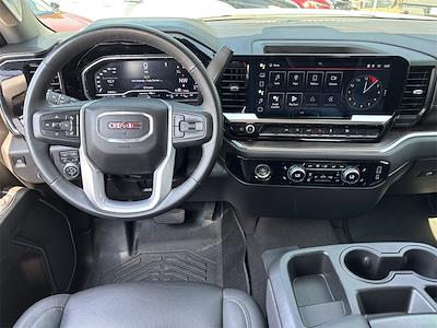 Used 2024 GMC Sierra 1500 - photo 1