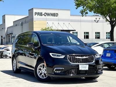 Used 2024 Chrysler Pacifica - photo 1