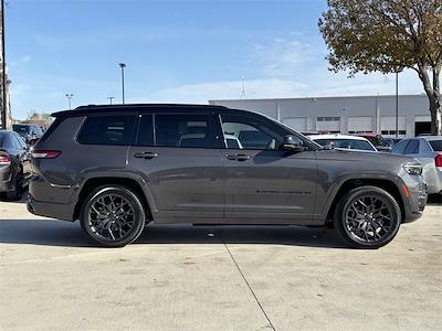 Used 2025 Jeep Grand Cherokee L Summit for sale #S8650878 - photo 2