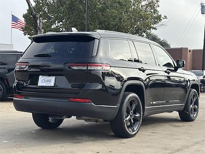 Used 2025 Jeep Grand Cherokee L Limited for sale #S8662425A - photo 2