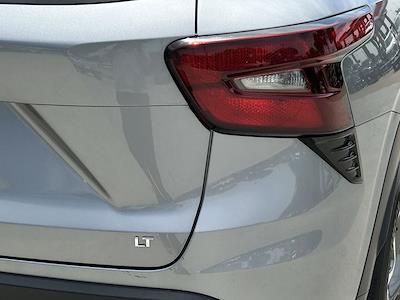 Used 2025 Chevrolet Trax - photo 2