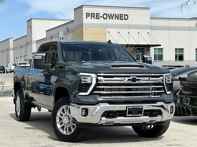 Used 2025 Chevrolet Silverado 2500 - photo 1