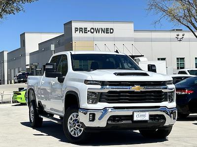 Used 2025 Chevrolet Silverado 2500 - photo 1
