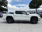 2025 Nissan Frontier Crew Cab 4WD Pickup for sale #SN650303A - photo 3