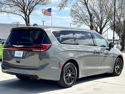 2025 Chrysler Pacifica FWD Minivan for sale #SR556009 - photo 2