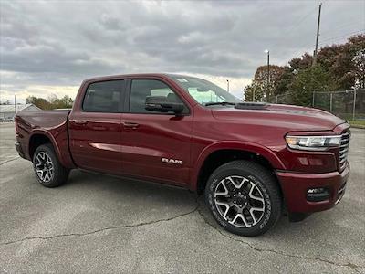 2025 Ram 1500 Crew Cab 4x4, Pickup for sale #402271 - photo 2