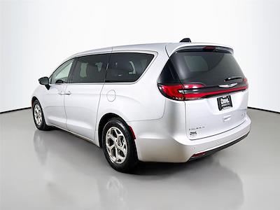 Used 2024 Chrysler Pacifica - photo 1