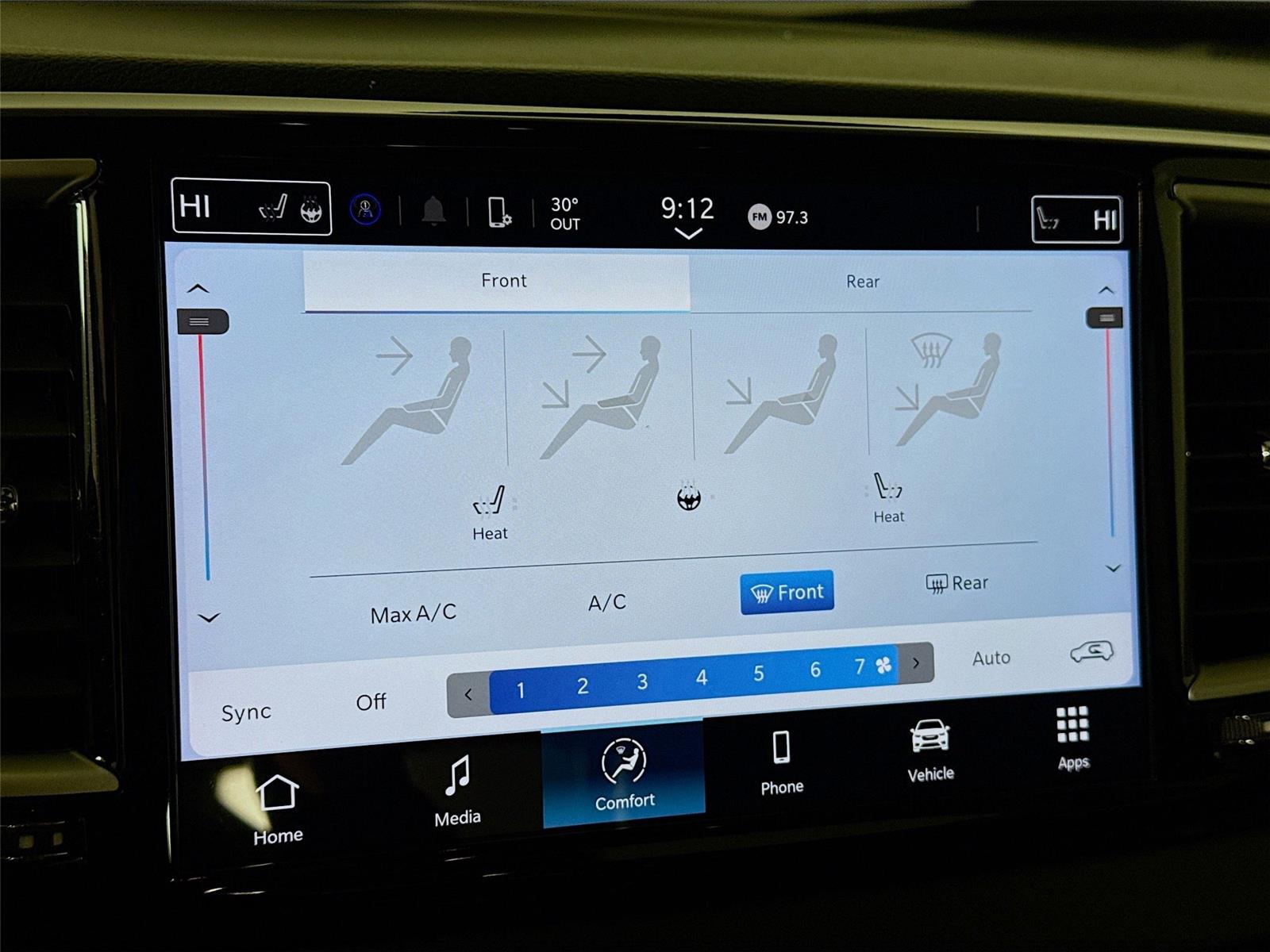 Used 2024 Chrysler Pacifica - photo 18