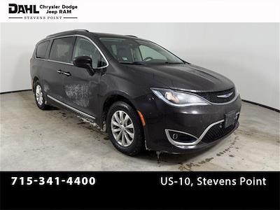 Used 2018 Chrysler Pacifica Touring L Minivan for sale #E25C0181 - photo 1