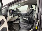 2018 Chrysler Pacifica FWD Minivan for sale #E25C0181 - photo 2