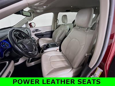 2021 Chrysler Pacifica FWD Minivan for sale #E26C0001 - photo 2