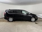 Used 2025 Chrysler Pacifica Select Minivan for sale #EP0374 - photo 6