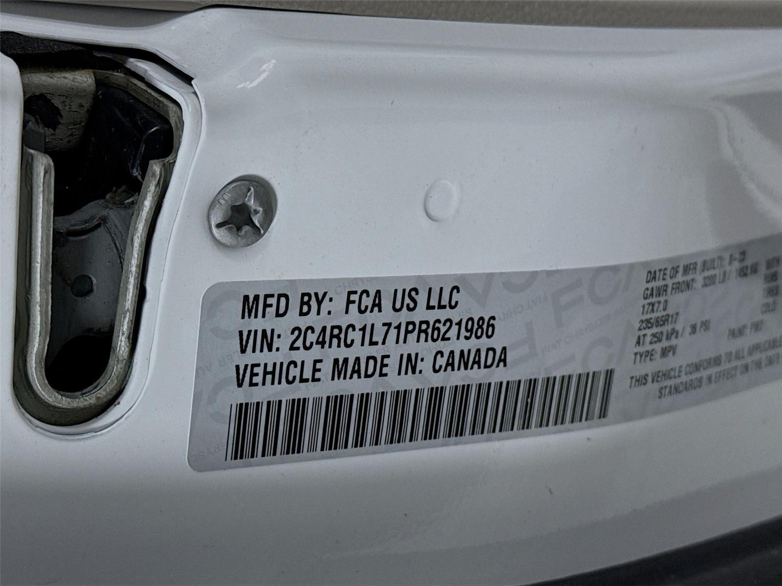Used 2023 Chrysler Pacifica - photo 22